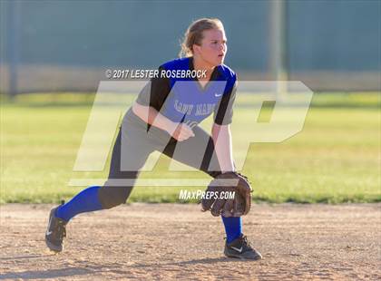 Thumbnail 3 in Port Aransas vs. Falls City (UIL 2A Area Playoffs) photogallery.