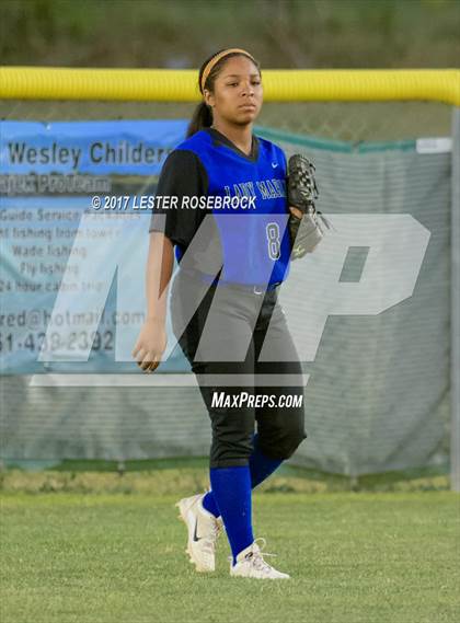 Thumbnail 3 in Port Aransas vs. Falls City (UIL 2A Area Playoffs) photogallery.