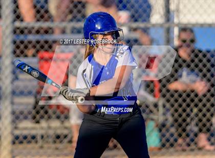 Thumbnail 1 in Port Aransas vs. Falls City (UIL 2A Area Playoffs) photogallery.