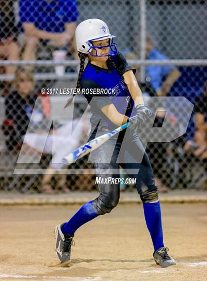 Thumbnail 1 in Port Aransas vs. Falls City (UIL 2A Area Playoffs) photogallery.