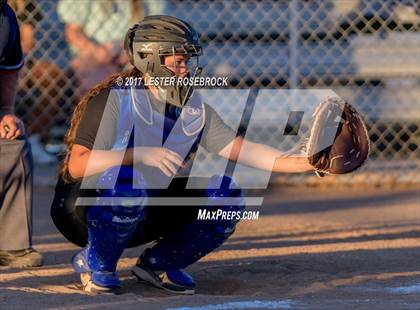 Thumbnail 3 in Port Aransas vs. Falls City (UIL 2A Area Playoffs) photogallery.