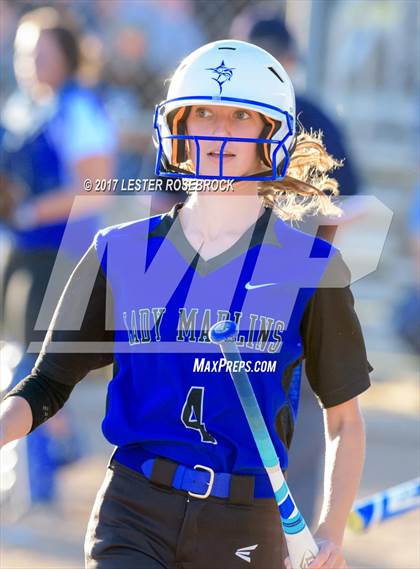 Thumbnail 2 in Port Aransas vs. Falls City (UIL 2A Area Playoffs) photogallery.