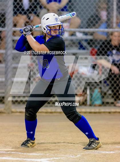 Thumbnail 3 in Port Aransas vs. Falls City (UIL 2A Area Playoffs) photogallery.