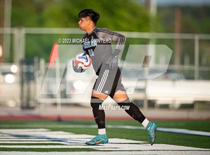 Thumbnail 3 in Alexander vs. Harlan (UIL 6A Regional Quarterfinal) photogallery.