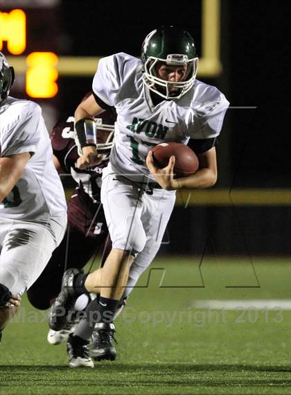 Thumbnail 3 in Avon @ Caledonia-Mumford photogallery.