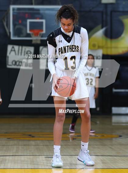 Thumbnail 1 in Newbury Park vs. Westlake  photogallery.