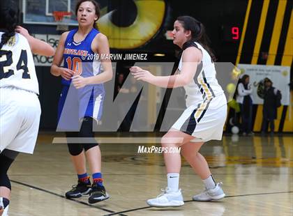 Thumbnail 3 in Newbury Park vs. Westlake  photogallery.
