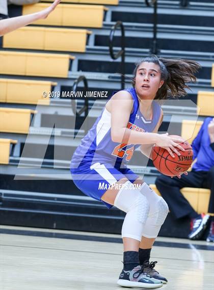 Thumbnail 1 in Newbury Park vs. Westlake  photogallery.