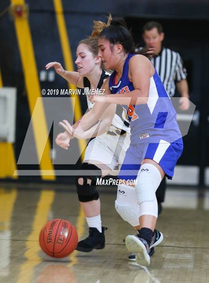Thumbnail 3 in Newbury Park vs. Westlake  photogallery.