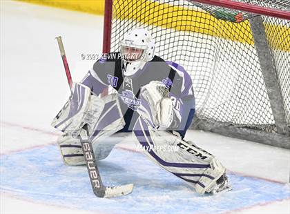 Thumbnail 2 in North Branford vs. North Haven (CIAC DII Semifinal) photogallery.