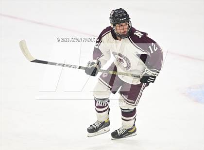 Thumbnail 2 in North Branford vs. North Haven (CIAC DII Semifinal) photogallery.