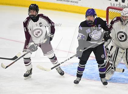 Thumbnail 1 in North Branford vs. North Haven (CIAC DII Semifinal) photogallery.