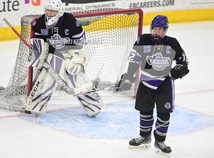 Thumbnail 1 in North Branford vs. North Haven (CIAC DII Semifinal) photogallery.