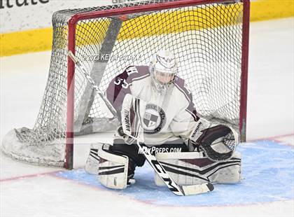 Thumbnail 1 in North Branford vs. North Haven (CIAC DII Semifinal) photogallery.