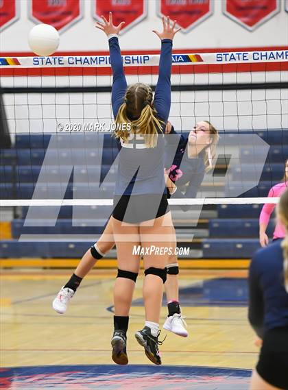 Thumbnail 2 in St. David vs. Anthem Prep (AIA 1A Final) photogallery.