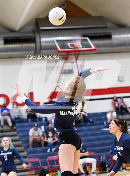 Thumbnail 3 in St. David vs. Anthem Prep (AIA 1A Final) photogallery.