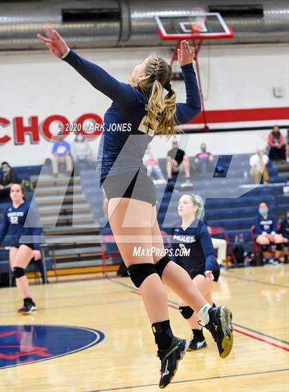Thumbnail 2 in St. David vs. Anthem Prep (AIA 1A Final) photogallery.