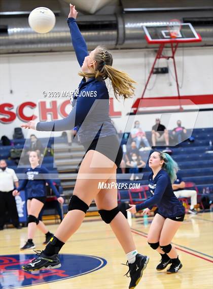 Thumbnail 3 in St. David vs. Anthem Prep (AIA 1A Final) photogallery.