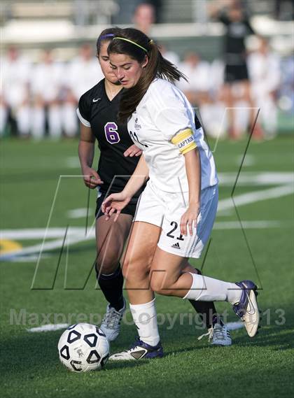 Thumbnail 1 in Cardinal Gibbons vs. Northern Guilford (NCHSAA 3A Playoff) photogallery.