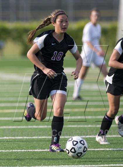 Thumbnail 1 in Cardinal Gibbons vs. Northern Guilford (NCHSAA 3A Playoff) photogallery.