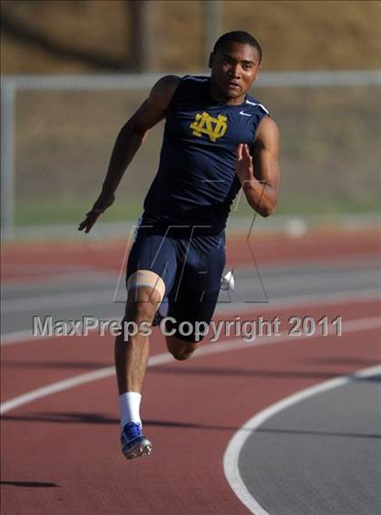 Thumbnail 1 in Mission League Finals photogallery.