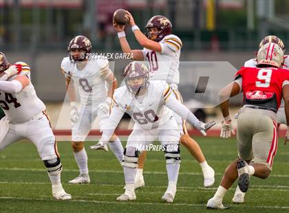 Thumbnail 1 in Dripping Springs vs Judson (UIL football 6A D2 area playoff) photogallery.