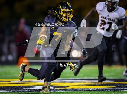 Thumbnail 3 in River Rouge @. King photogallery.