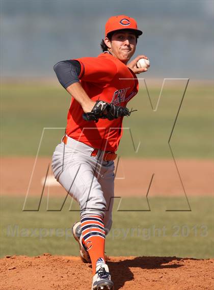 Thumbnail 1 in Chaminade @ Crespi photogallery.