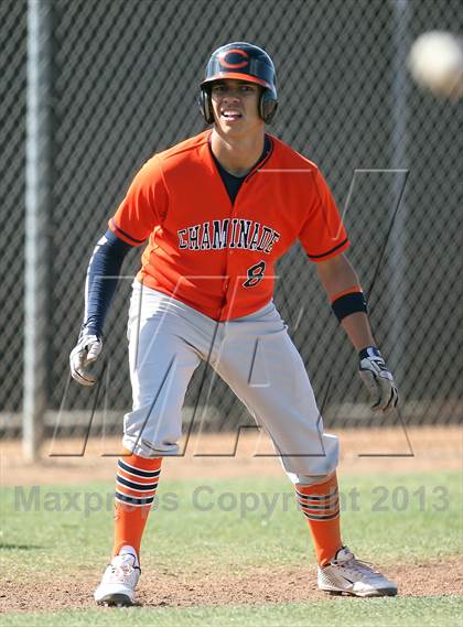 Thumbnail 2 in Chaminade @ Crespi photogallery.
