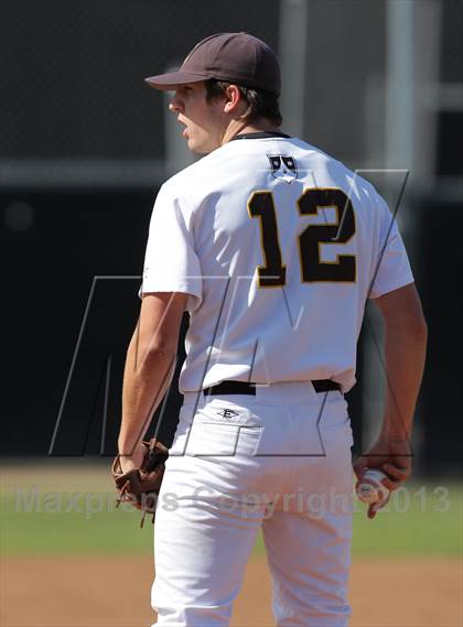 Thumbnail 2 in Chaminade @ Crespi photogallery.
