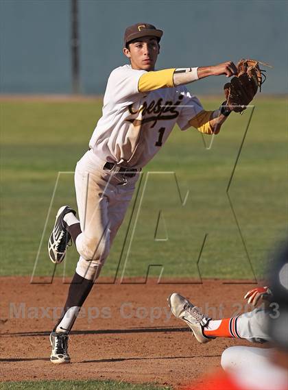Thumbnail 2 in Chaminade @ Crespi photogallery.