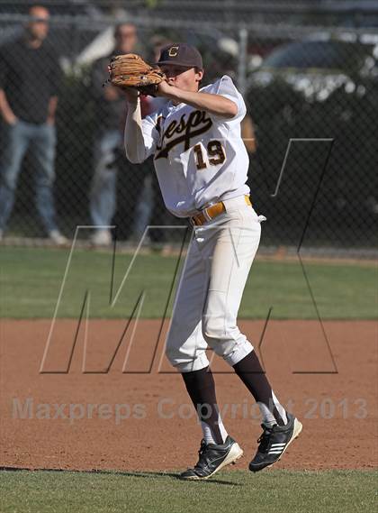 Thumbnail 3 in Chaminade @ Crespi photogallery.