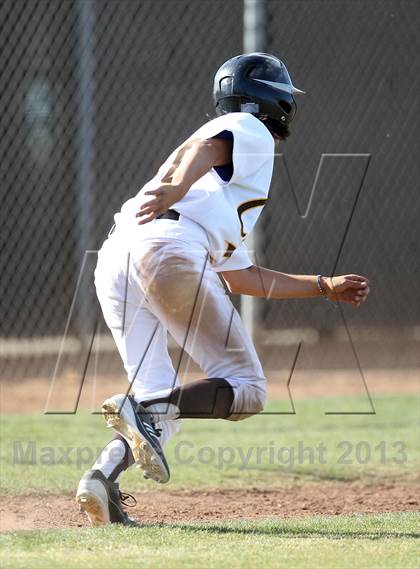 Thumbnail 2 in Chaminade @ Crespi photogallery.