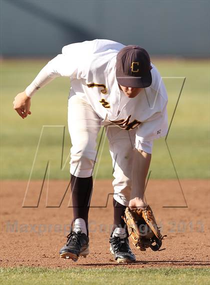 Thumbnail 2 in Chaminade @ Crespi photogallery.
