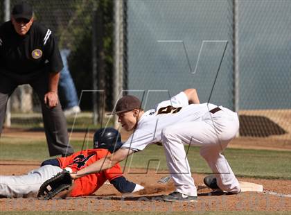 Thumbnail 2 in Chaminade @ Crespi photogallery.