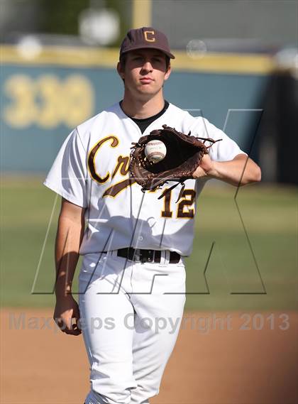 Thumbnail 2 in Chaminade @ Crespi photogallery.