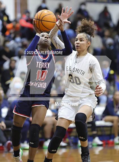 Thumbnail 2 in Terry Sanford @ E.E. Smith photogallery.
