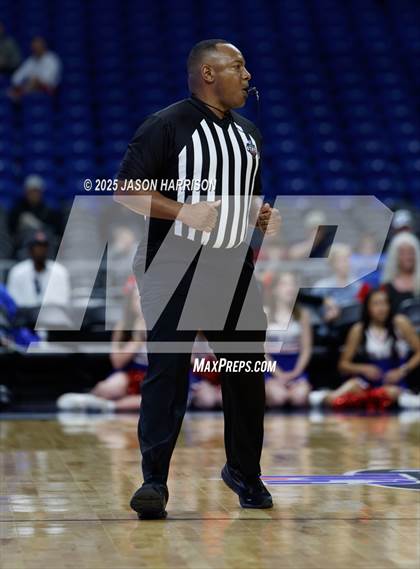Thumbnail 2 in Valley vs. Perrin-Whitt (UIL Basketball 1A D1 Final) photogallery.