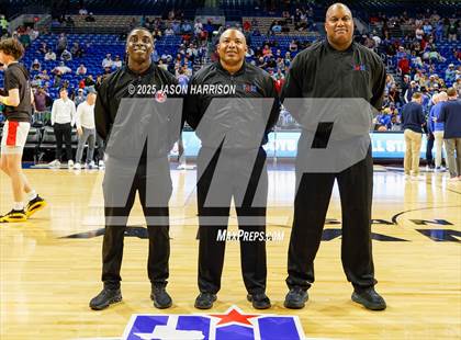 Thumbnail 2 in Valley vs. Perrin-Whitt (UIL Basketball 1A D1 Final) photogallery.