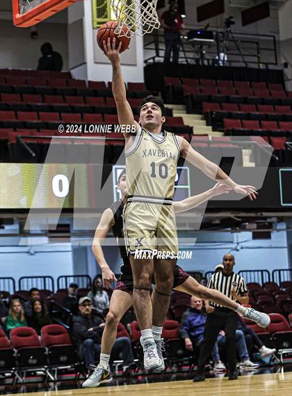 Thumbnail 1 in Xaverian vs Scarsdale (Public vs Catholic Hoops Showdown) photogallery.