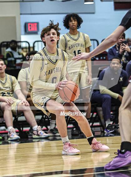Thumbnail 1 in Xaverian vs Scarsdale (Public vs Catholic Hoops Showdown) photogallery.