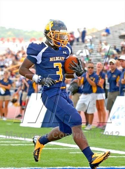 Thumbnail 3 in Hamilton vs. Springfield (Crosstown Showdown) photogallery.
