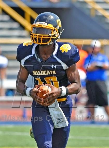 Thumbnail 2 in Hamilton vs. Springfield (Crosstown Showdown) photogallery.