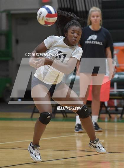 Thumbnail 1 in Hillside @ Cardinal Gibbons photogallery.