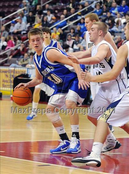 Thumbnail 3 in Lampeter-Strasburg vs. Eastern York (D3 Semifinals) photogallery.