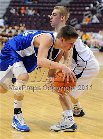 Thumbnail 1 in Lampeter-Strasburg vs. Eastern York (D3 Semifinals) photogallery.