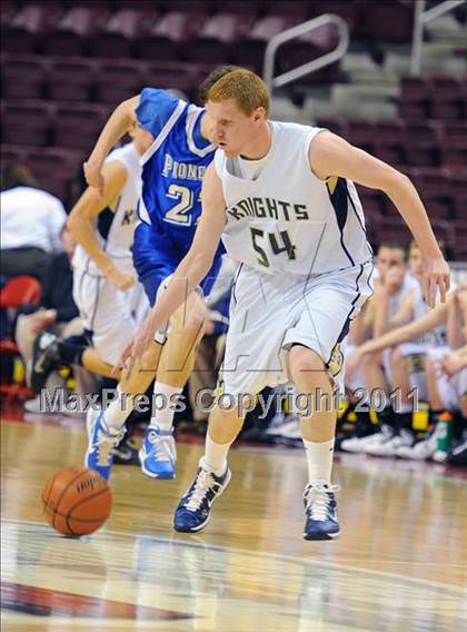 Thumbnail 1 in Lampeter-Strasburg vs. Eastern York (D3 Semifinals) photogallery.