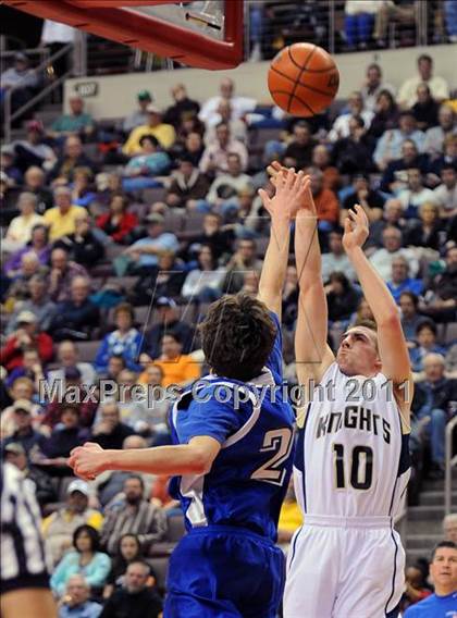 Thumbnail 1 in Lampeter-Strasburg vs. Eastern York (D3 Semifinals) photogallery.
