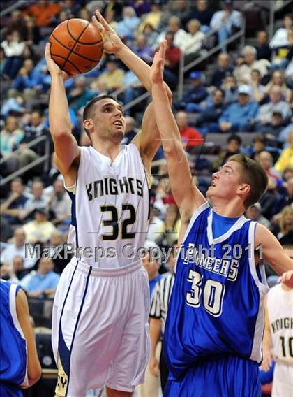 Thumbnail 3 in Lampeter-Strasburg vs. Eastern York (D3 Semifinals) photogallery.