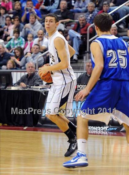 Thumbnail 2 in Lampeter-Strasburg vs. Eastern York (D3 Semifinals) photogallery.